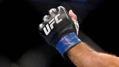 Стриклэнд победил Холла в главном бою турнира UFC Vegas 33