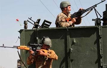 Армия и талибы ведут бои за три крупных города Афганистана