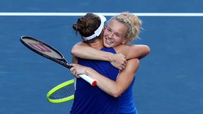 Крейчикова и Синякова стали олимпийскими чемпионками по теннису в парном разряде