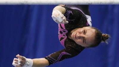 Российская гимнастка Ильянкова завоевала серебро Олимпиады в упражнениях на брусьях