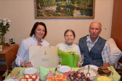 Игорь Руденя поздравил жительницу Тверской области со 100-летием