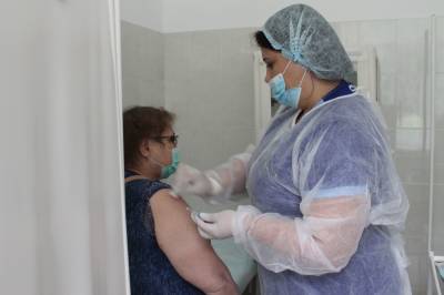 В Твери перед началом учебного года вакцинируют педагогов