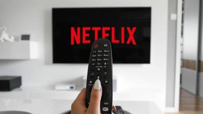 Сервис Netflix сообщил о старте съемок сериала "Анна К" в Калужской области