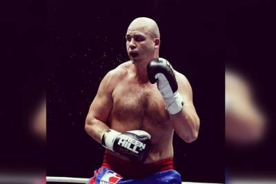 Петербургский боксер Верясов проиграл четвертьфинальный бой на Олимпиаде в Токио