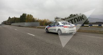 ДТП на трассе Ереван-Севан: машина слетела в овраг, пострадали трое