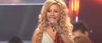 Украинцам напомнили выступление Кароль в мини-платье на Евровидении