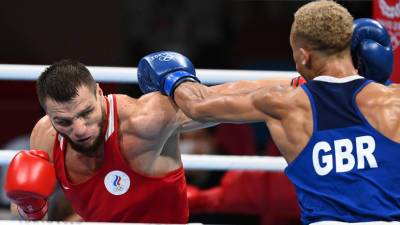 Обидные поражения Замкового и Хатаева и невероятный камбэк Батыргазиева: российские боксёры взяли первые медали на Играх