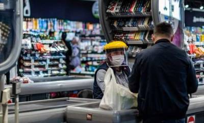 Массовый обман покупателей на кассах супермаркетов: названы основные способы мошенничества
