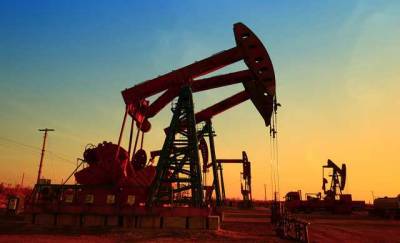 Цены на нефть рухнули на 4% на фоне новой волны коронавируса