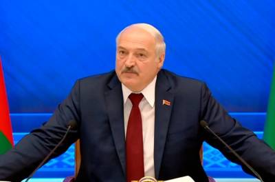 Лукашенко хотел дать слово журналистке «с региона», а попал на NY Times