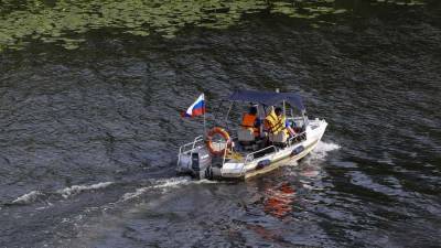 За два месяца лета в России утонули 778 взрослых и 208 детей