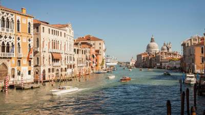 Уровень воды на площади Сан-Марко в Венеции впервые поднялся до 100 см