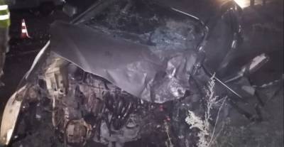 В Башкирии в лобовом столкновении машин погибли оба водителя