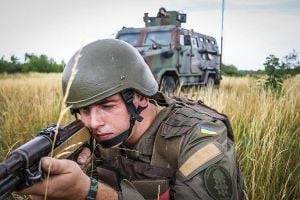 На Донбассе боевики открыли огонь в сторону позиций украинских военных