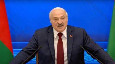 Обещаю, до конца года, – Лукашенко о гражданстве украинцам в Беларуси