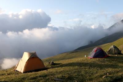 Сель смыл палатку с двумя людьми в Северной Осетии