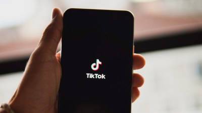 TikTok стал самым популярным приложением в мире, обогнав Facebook