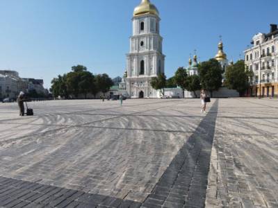 Дрифт на Софийской площади: власти Киева обратились в полицию