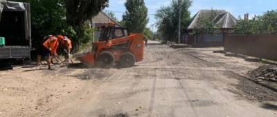 В Славянской ОТГ начали ямочный ремонт дорог: фото