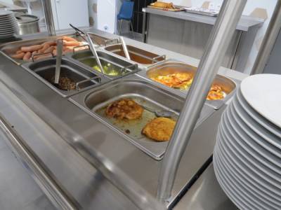 Роспотребнадзор проверил качество питания в школах Ленобласти