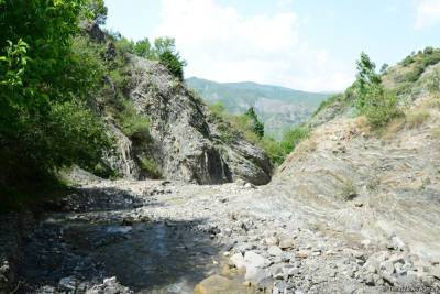 Археологи обнаружили в Лагиче водопровод и канализационную систему возрастом 2000 лет