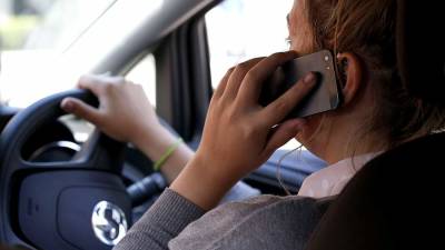 В Москве выявили 3,5 тыс. использующих телефон за рулем водителей