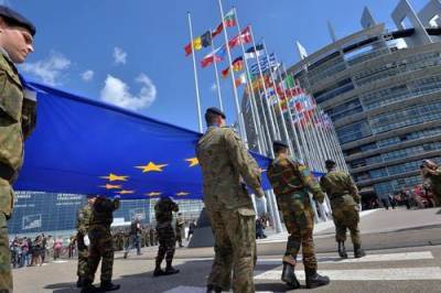 В Брюсселе подумывают о собственной объединенной армии Единой Европы