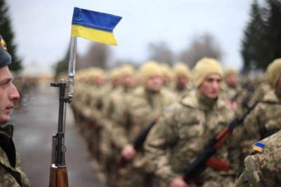 Никто не рассматривает Украину в качестве серьезной военной силы – эксперт Коротченко