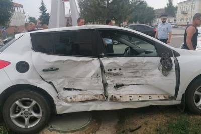 В Сасове в ДТП с участием «ГАЗели» и Renault пострадала женщина