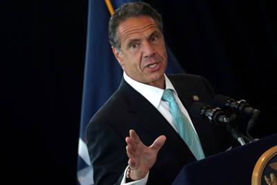 Губернатор Нью-Йорка уйдет в отставку из-за обвинений в домогательствах