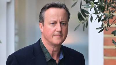 Экс-премьер Дэвид Кэмерон уличен в коррупции