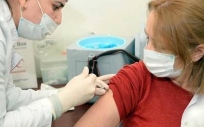 В Польше могут усилить охрану работников пунктов вакцинации из-за нападений на них