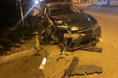 Две иномарки столкнулись в центре Читы, один из водителей получил травмы