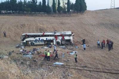 Трое пострадавших в ДТП в Турции российских туристов остаются в больницах