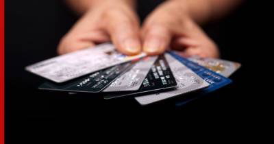 О дополнительном факторе защиты карты от мошенников напомнила эксперт