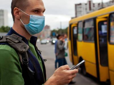 В Украине за сутки COVID-19 заболели более тысячи человек