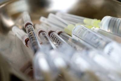 Жительница Екатеринбурга после вакцинации от коронавируса оказалась в реанимации