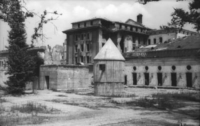 В каком советском городе Гитлер построил свой бункер «Волчье логово»