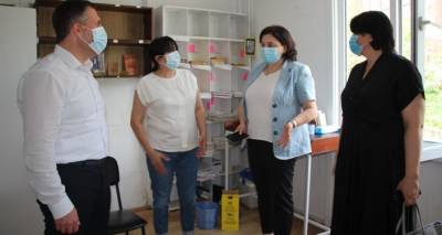 Число инфицированных коронавирусом в Грузии увеличилось за сутки на 5352