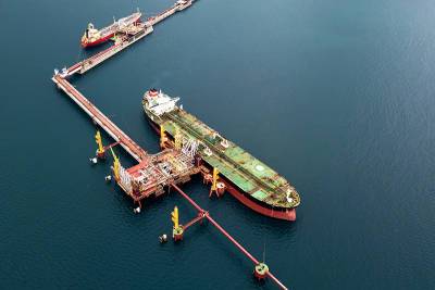 Площадь разлива нефти в Черном море оказалась занижена в 400 тысяч раз