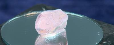 Ученые КНР разработали стеклообразный материал в 1,5 раза прочнее алмаза