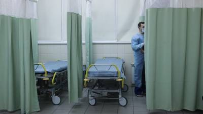 За последние сутки в России выявили 21 571 новый случай коронавируса