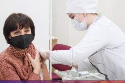 В Новосибирске заработал специализированный пункт для организованной вакцинации сотрудников предприятий и организаций