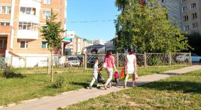 В августе восемь тысяч семей получили по 9850 рублей на первого ребенка