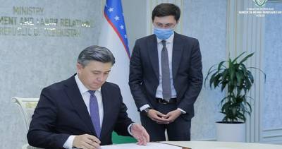 Институты труда Таджикистана и Узбекистана подписали меморандум о сотрудничестве