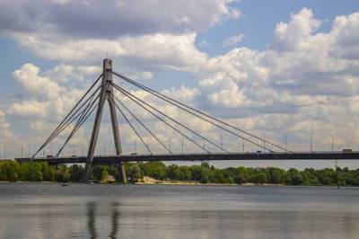 На Северном мосту в Киеве частично ограничат движение транспорта до 30 августа из-за ремонта