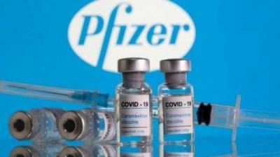 Акции Pfizer выросли до рекордно высокого уровня впервые за 20 лет