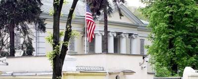 Белоруссия предлагает США сократить число сотрудников посольства до пяти человек