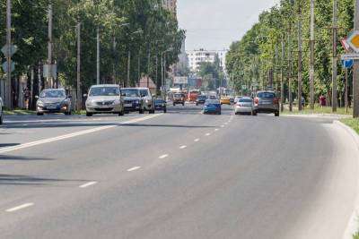 Круговое движение организуют на перекрестке улиц Кузнецкой и Карла Маркса в Пскове