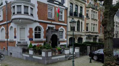 Посольство Беларуси в Бельгии временно приостановило прием граждан по консульским вопросам